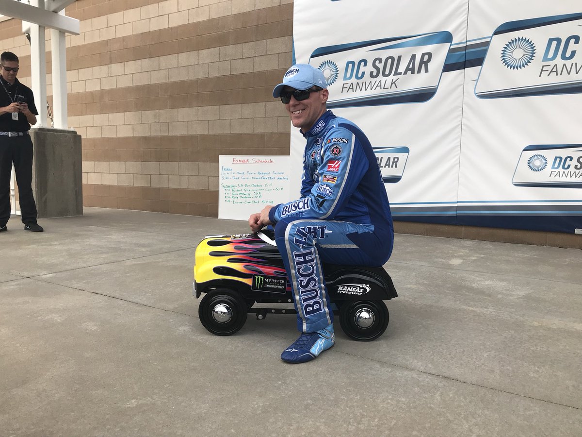 Fresh off his win last weekend, <a href="/KevinHarvick/">Kevin Harvick</a> is all set to lead the field to green in tomorrow’s #KCM400 !