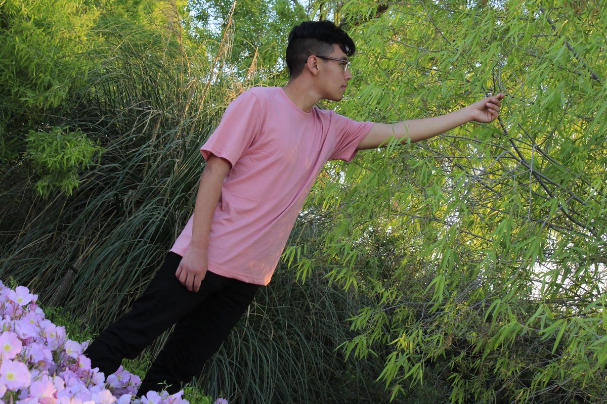 forestwoods19's tweet photo. Mixtape on the way (photo shoot part 2) #mixtape2018 cred: @__auhsoj https://t.co/twouSZByUc