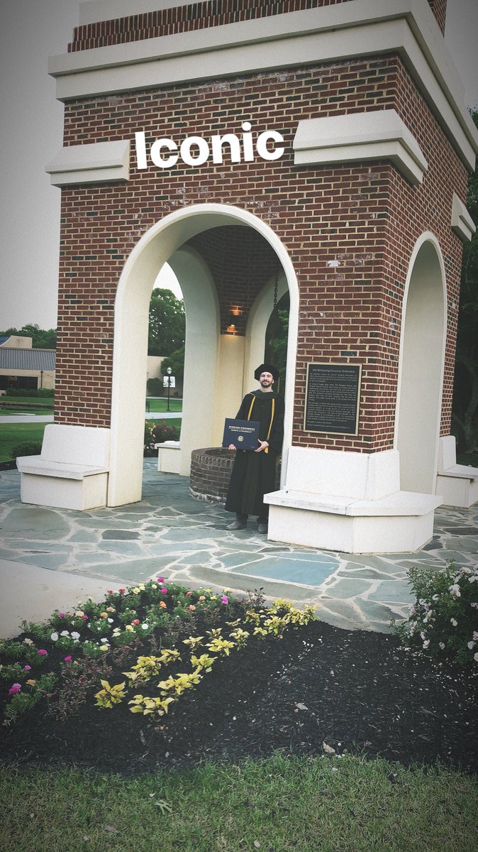 WingateUniv's tweet photo. Congrats to all of our graduate students who received their diplomas this evening. 

#WUgrad18 #GraduateCommencement https://t.co/91rHcB1URS