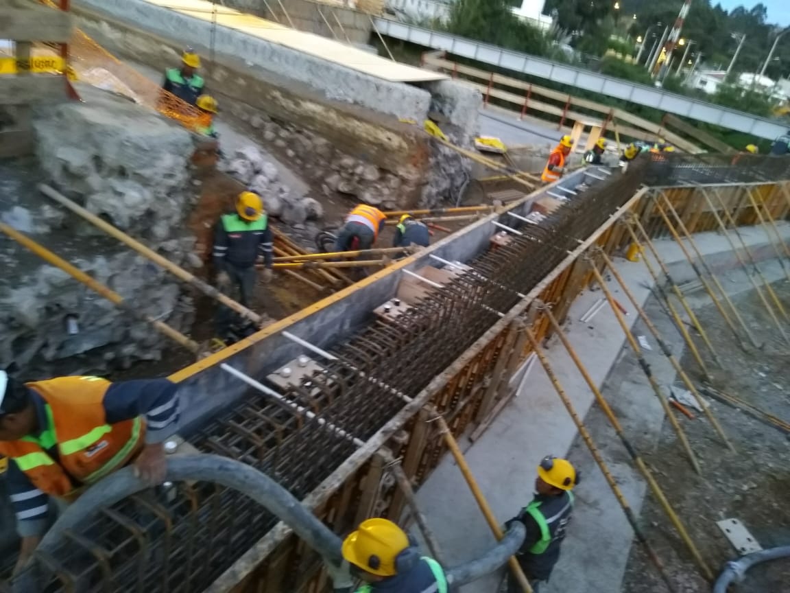 Tranvia_Cuenca's tweet photo. Fundición del estribo sur en el puente de Milchichig https://t.co/UA5v7HEeUm
