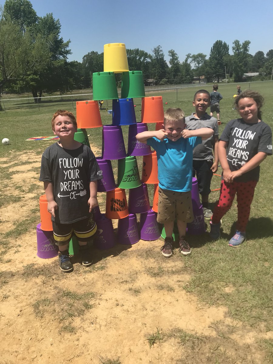 Wharvey72's tweet photo. @CentralCabotpK4 #CEunited Kinders love fitness frenzy!! https://t.co/7Q1uok2Zvs