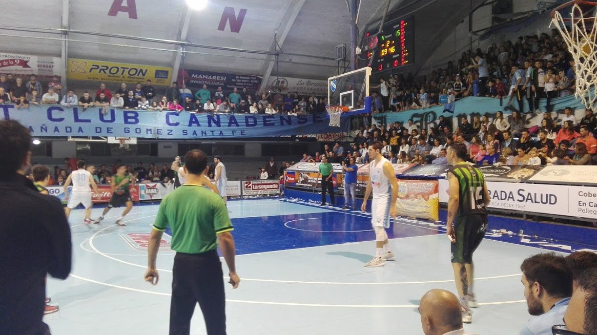 sportcc_oficial's tweet photo. #LPBFinal Findel PT: Sport saca la máxima ventaja justo antes del final del primer tiempo: 39-31. Mártire y Piedrabuena goleadores. https://t.co/tmUSjJYDzL