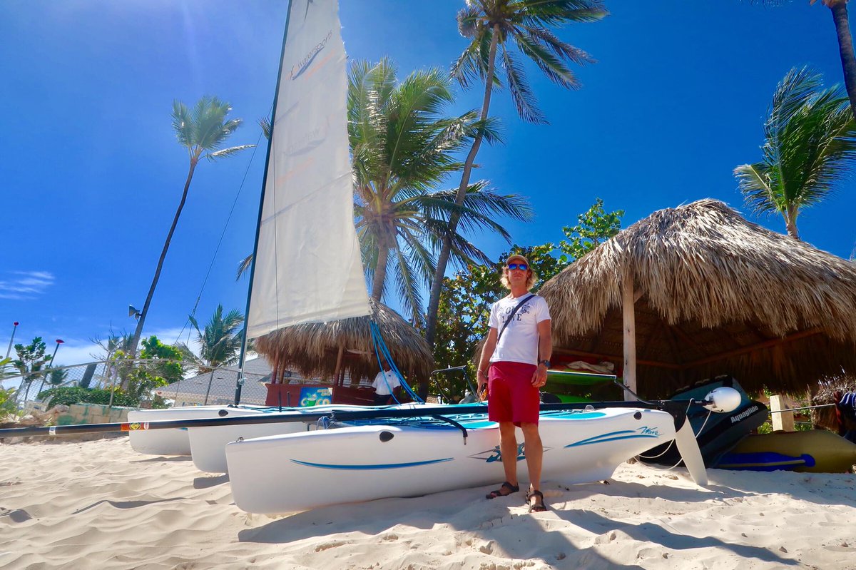 2MonkeysTravel's tweet photo. And he immediately checked if they have hobie cat.. yes, we can still sail! @HideawayRpc #HideawayRPC @GoDomRep #myDR #goDomRep #RoyaltonResorts @RoyaltonPCana https://t.co/bpb281jqGm