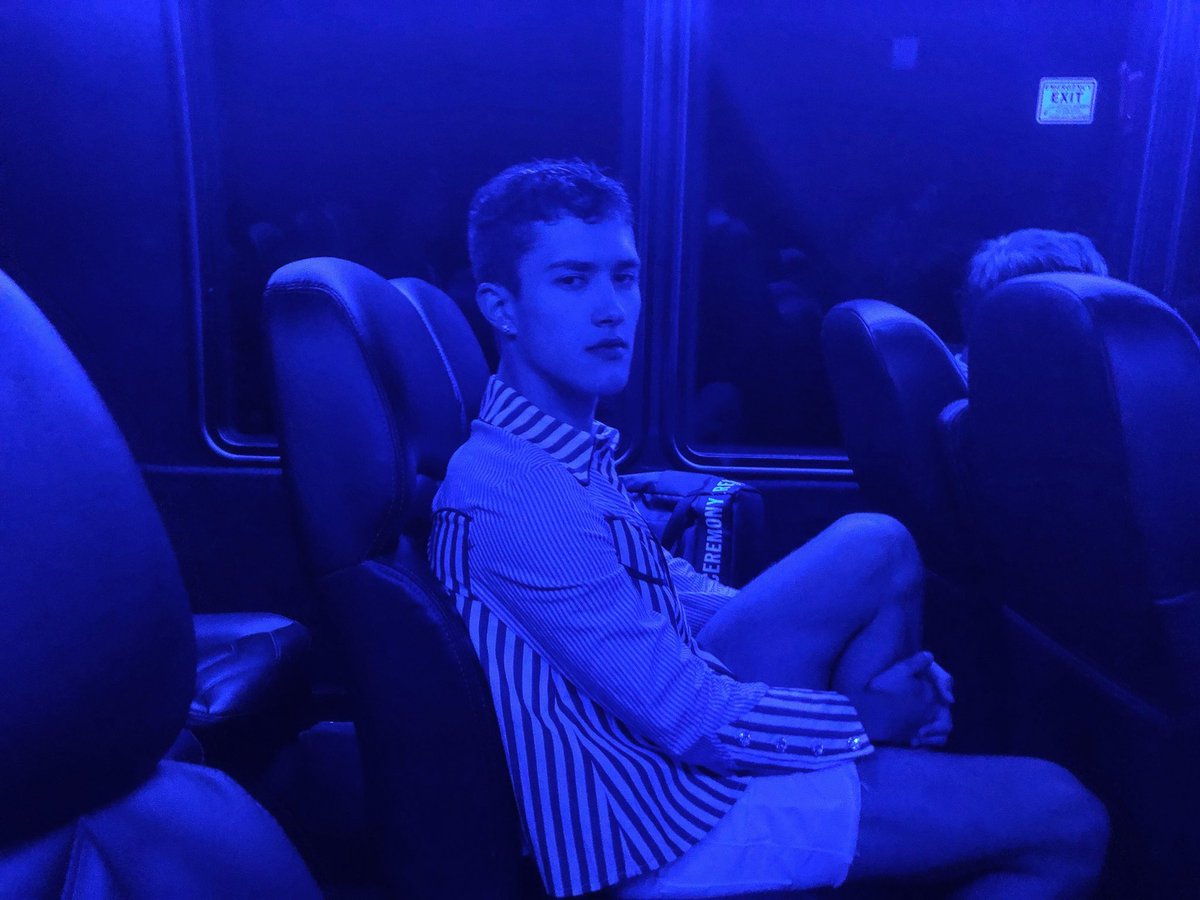 JoelRMelamedMD's tweet photo. #TheIncomparable #AwesomeArtist 🌟@TheOnlySeanFord 🏆 has brought his #UniqueLight #Maliblue to #Malibu 👏👏👏 @california just became the center of our enlightened universe 🌏 ! #TheLeader #HeGoesWhereNoneOtherDare @cockyboys https://t.co/8jh9Mre3AM