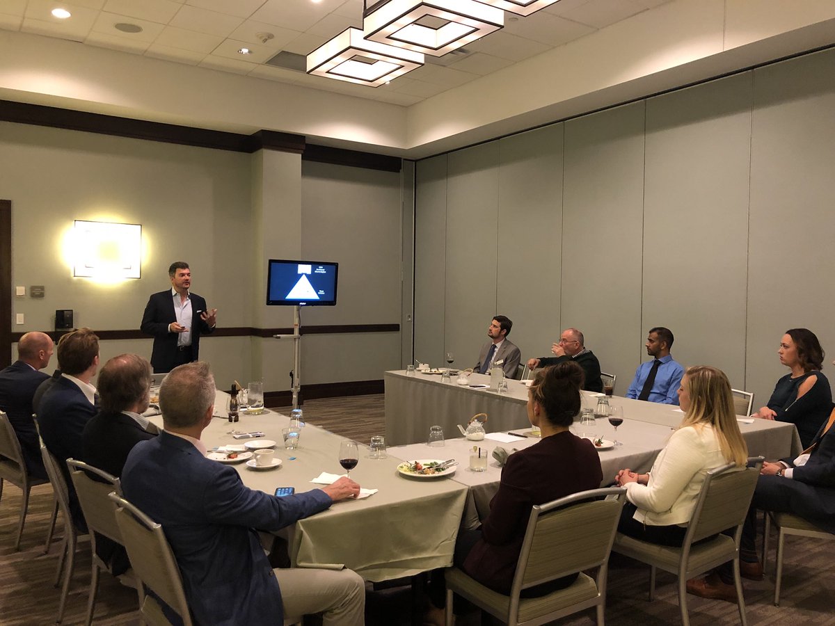 t__nicole__'s tweet photo. Dr Troy Pittman sharing his P1 Method using DermACELL and SPY technology @drtroyp #minneapolis #SPY #Dermacell https://t.co/zANt4X7f8a
