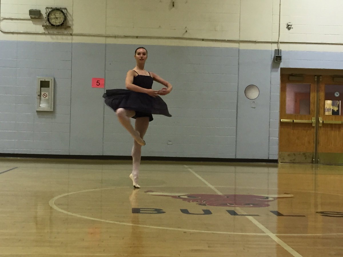 DancebyPDA's tweet photo. Connecting to dance demonstration in Chicago at one of the Catholic Schools. Making a connection with kids through different styles of dance. https://t.co/vFhlvXzE5u