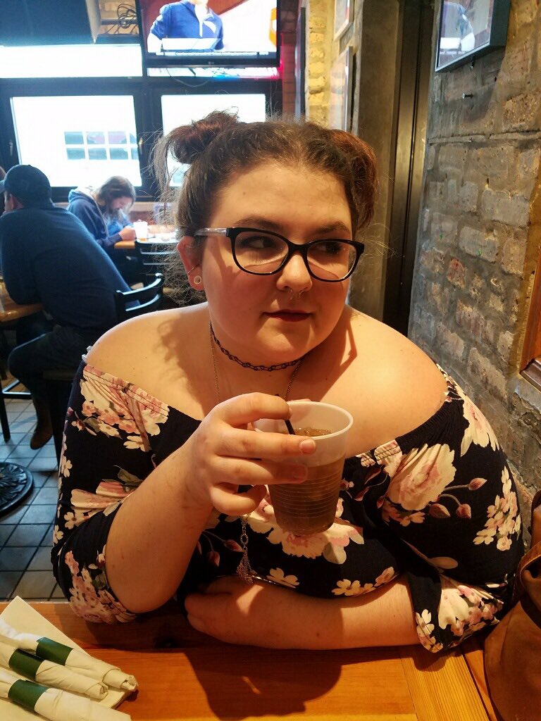 kimi491's tweet photo. When your best friend takes a bomb pic of you, you put it on all social media platforms https://t.co/JLhYey6vuj