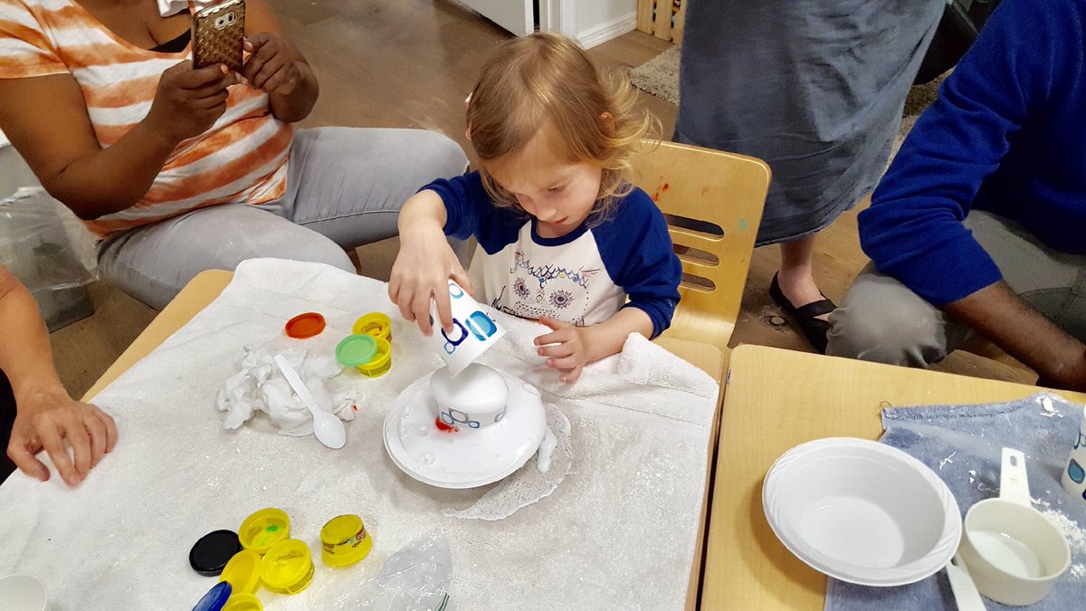 stemkidsnyc's tweet image. Our STEM PreK Scientists made volcanos and oobleck today! #stemkidsnyc #stemprek