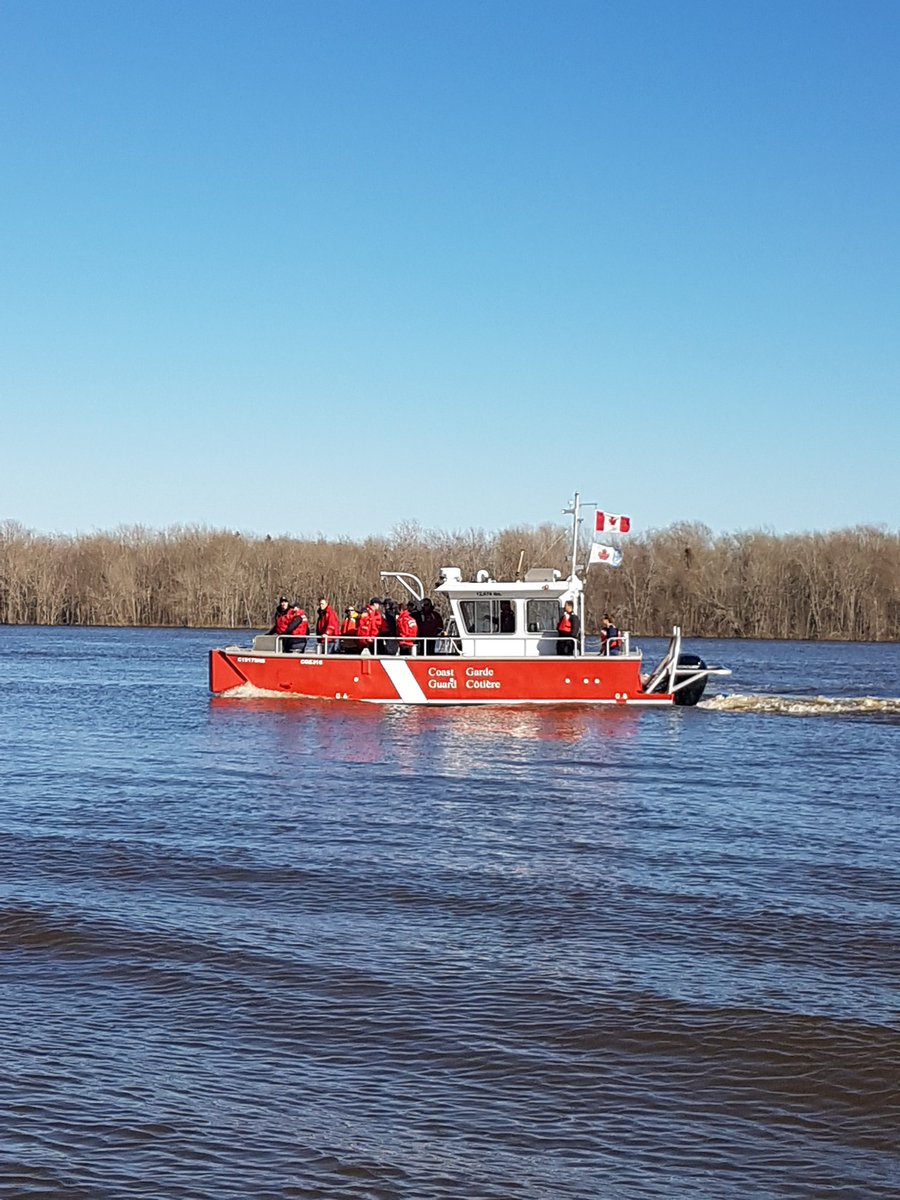 IAFF1576's tweet photo. Day 15 of flood operations. Prime Minister @JustinTrudeau with @MattDeCourcey and several other MPs visited today to thank all the agencies that have responded to the flood and to see the impact on the residents. @IAFFCanada #cdnpoli https://t.co/9dCDcZT8lz