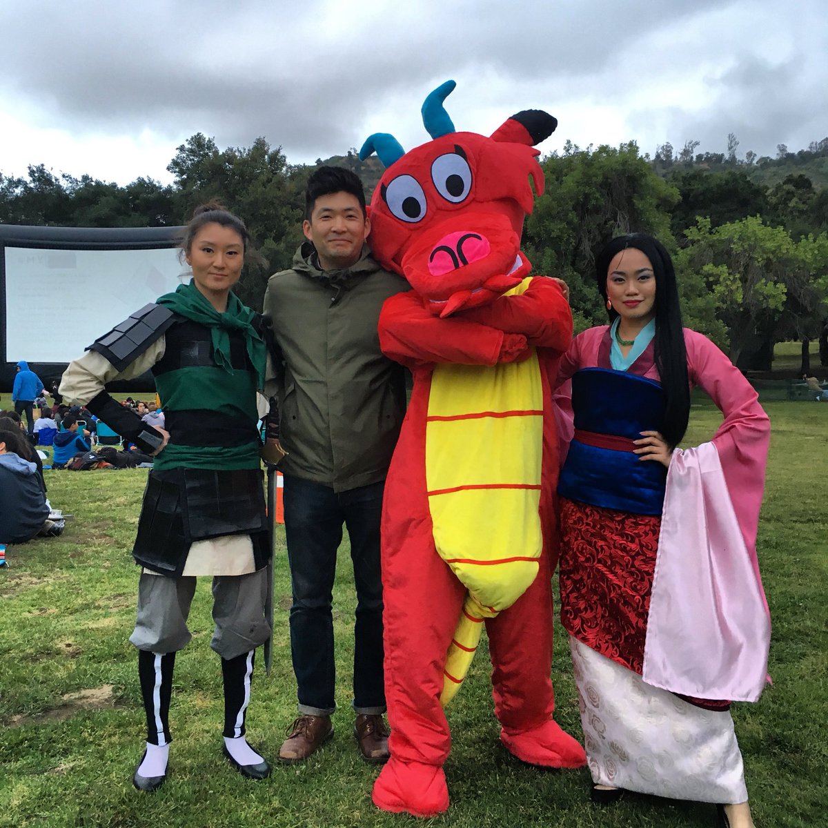 Mulans and Mushu are in the house. pic.twitter.com/xsMgPY1VvT. 