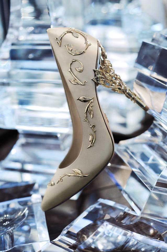 Chalany High Heels Twitterren Ralph Russo Eden Pump Gold Satin With Light Gold Leaves With Ornamental Filigree Leaves Spiralling Naturally Up The Heel The Eden Pump Harks Back To The Beauty Chalany High Heels Twitterren Ralph Russo Eden Pump Gold Satin With Light Gold Leaves With Ornamental Filigree Leaves Spiralling Naturally Up The Heel The Eden Pump Harks Back To The Beauty