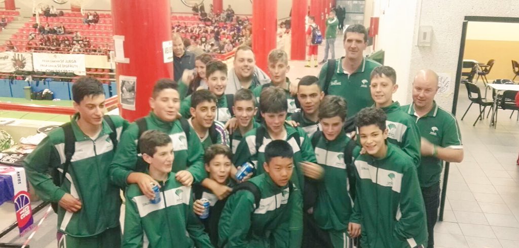 CanteraUnicajaC's tweet photo. 📣 El Preinfantil Masculino se mete en la final del #TorneoBarbadillo @CBTresCantos 🆚 @BasketZaragoza después de conseguir 6 victorias de mérito durante el torneo 
#UnicajaCantera #YoSoyDelUnicaja 💚💜 https://t.co/lhCKcg7DeD