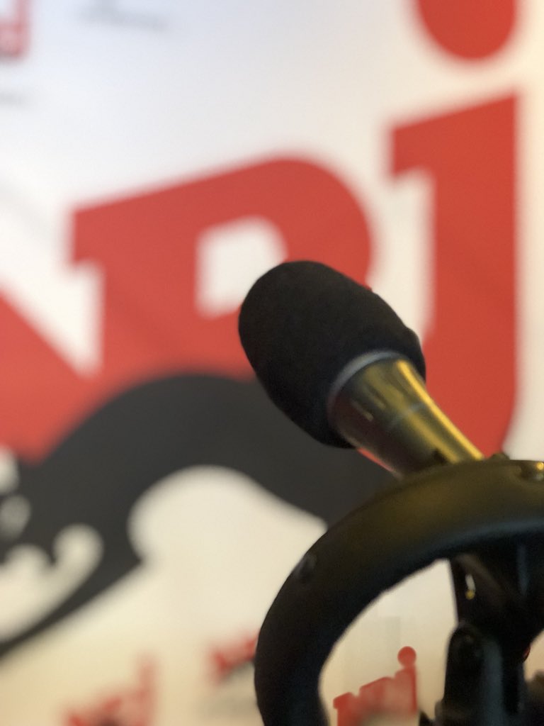 DYouenn's tweet photo. Vendredi on a reçu @KeenvOfficiel avant son concert au Zénith de Nantes ! Au top ! #KeenVSurNRJ #Nantes #Ibis https://t.co/1dpwr4itPr