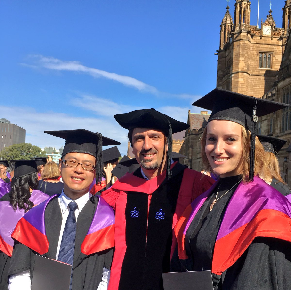 Congratulations to our new graduates: Eric Au, <a href="/charlottelogemn/">charlottelogeman</a> &amp; Victoria Sinka <a href="/ardackidney/">Ardac Kidney Health</a> !! 🎓🎓🎓 <a href="/tpinto_stats/">ArmandoTeixeiraPinto</a> <a href="/germjacq/">Germaine Wong</a> @allisontong1 <a href="/JonathanCCraig/">Jonathan Craig</a>