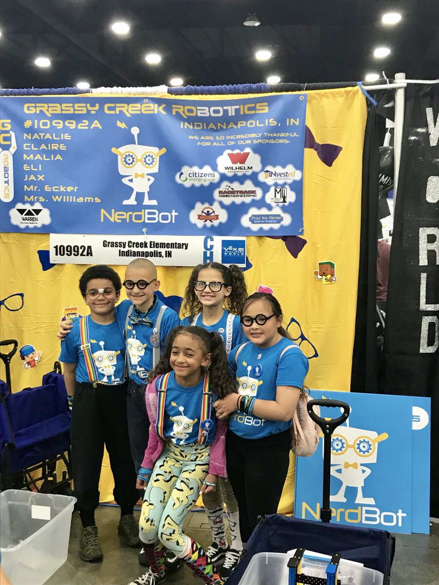 EckerDustin's tweet photo. More of @GrassyCreekElem Nerd Patrol fun at @VEXRobotics Worlds today! #WarrenMatters #VEXRobotics #vex #VEXWorlds2018 #VEXIQ #NerdBot #NerdPatrol #OMGrobots https://t.co/QWOWskSaFg
