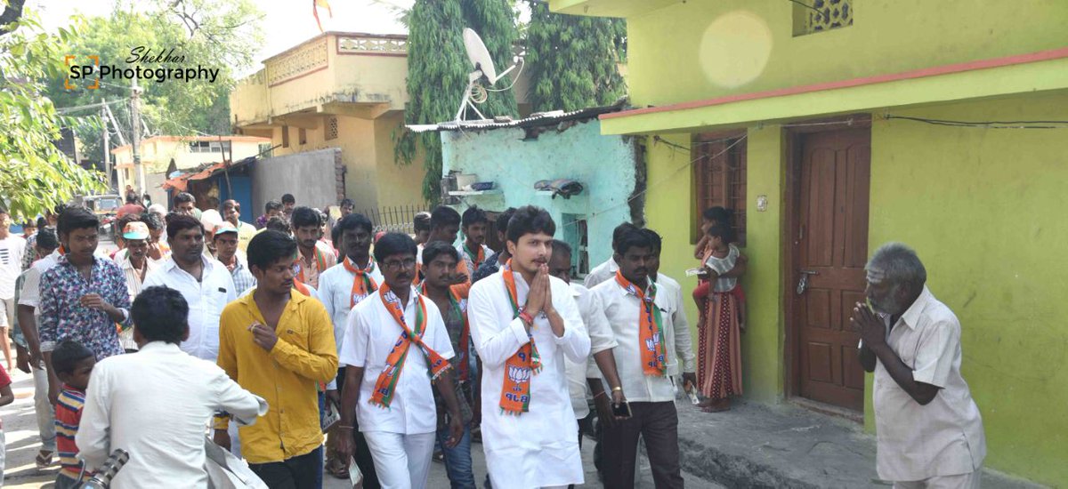 PatilAstagi's tweet photo. ಕಲಬುರ್ಗಿ ನಗರದ ಹಲವು ಬಡಾವಣೆಗಳಲ್ಲಿ  ರಾಜ್ಯ ಬಿಜೆಪಿ ಎಸ್ಸಿ ಮೋರ್ಚಾದ ಅಧ್ಯಕ್ಷರಾದ ಶ್ರೀಡಿ.ಎಸ್.ವೀರಯ್ಯ ಅವರು ಶಾಸಕರಾದ ಶ್ರೀ  @AppugoudaPatil ರೇವೂರ್ ಅವರ ಪರ ಮತಯಾಚನೆ ಮಾಡಿದರು https://t.co/OjIORsd6rm