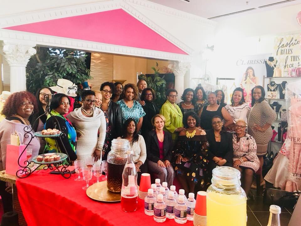 MrsPRProtocol's tweet photo. Always great to see my #PRGirlfriend @nkirby as we support one another #GirlfriendsGratitude!
We had a great time at my @GirlfriendsTea #MeetMe4TeaAt3 #SipAndStyle hosted at #thegshopfashion https://t.co/WPSZT7IK5E