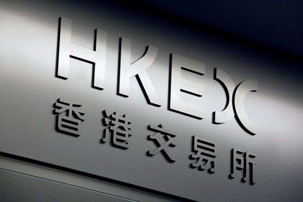 Reuters's tweet photo. Hong Kong scrambles for talent in battle for Nasdaq's biotech crown https://t.co/5SIopP90QR https://t.co/b9Bjsrz4sp