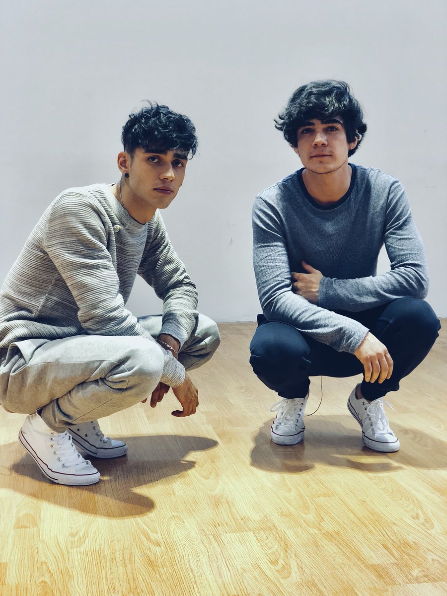alannavarro's tweet photo. 🤟🏽 https://t.co/66KlvemqqG