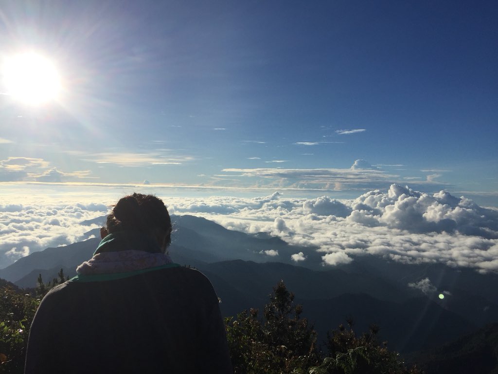 imdonelng's tweet photo. We’ve been doing this for 5years now. Her beauty and the majestic view is still incomparable! Iloveyouforever! #Iloveher #beautiful #mtamuyao #Barlig #Hiker #alter https://t.co/8rsepiazS2