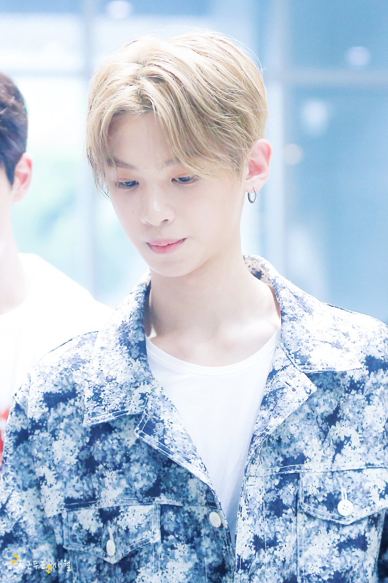 PALPITATEinAPR's tweet photo. 🍃20170710

#저스틴 #Justin #黄明昊 https://t.co/uR00WFn1EJ