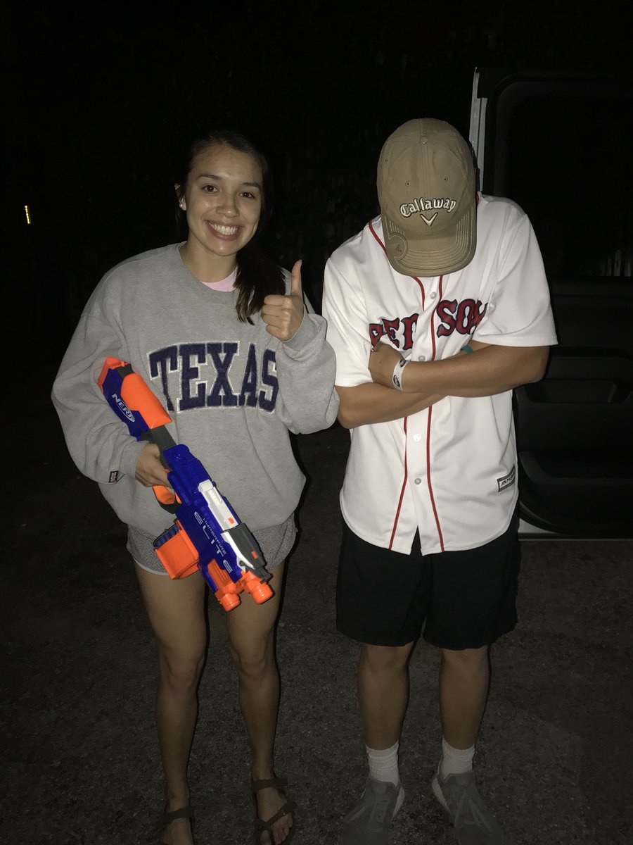 ishhh20's tweet photo. @dshsinteract18 after a 2 hour stakeout, a dead car battery, and a mile walk olivia perry has eliminated THE Zachary Murray https://t.co/kwYtmoPQwL