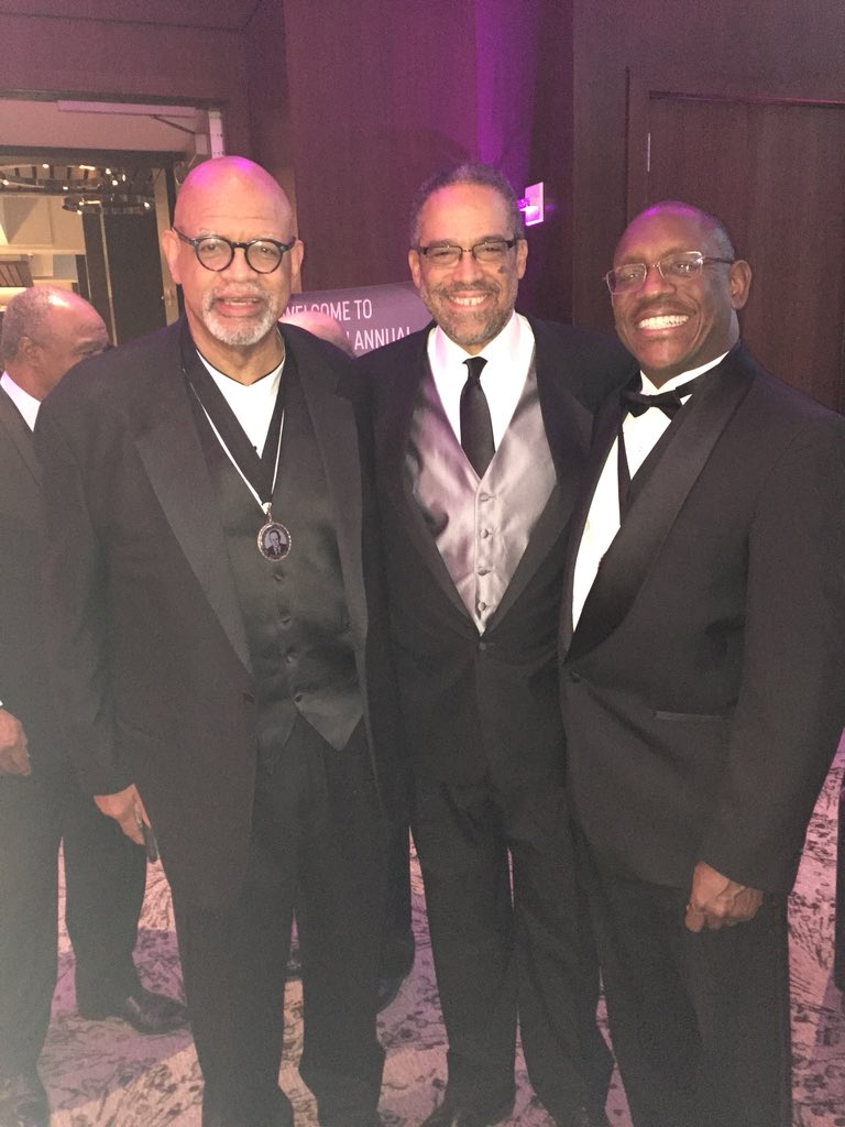 TraumaDocSF's tweet photo. Three @StuyvesantHigh graduates who are now Professors of Surgery @orlandokirton1 @TraumaDocSF @MichaelTWatkin1. @societyofBAS #SBAS2018 #BlackMenInMedicine #ILookLikeaSurgeon. Always great to share a special moment together! https://t.co/G5LV6XaGeN