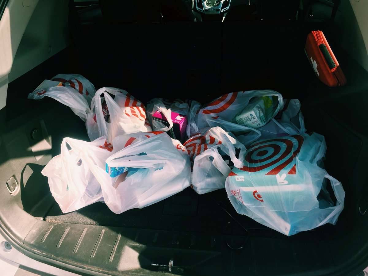 mybodycmpgn_az's tweet image. Thank you to the Scott Detherage foundation for your oh so generous donation of over $160 worth of canned goods/ feminine hygiene products to our fundraising drive! Your generosity and kindness is so greatly appreciated! 💛☺️ #loveRADICALLY #MBCAZ #mybodycampaignaz