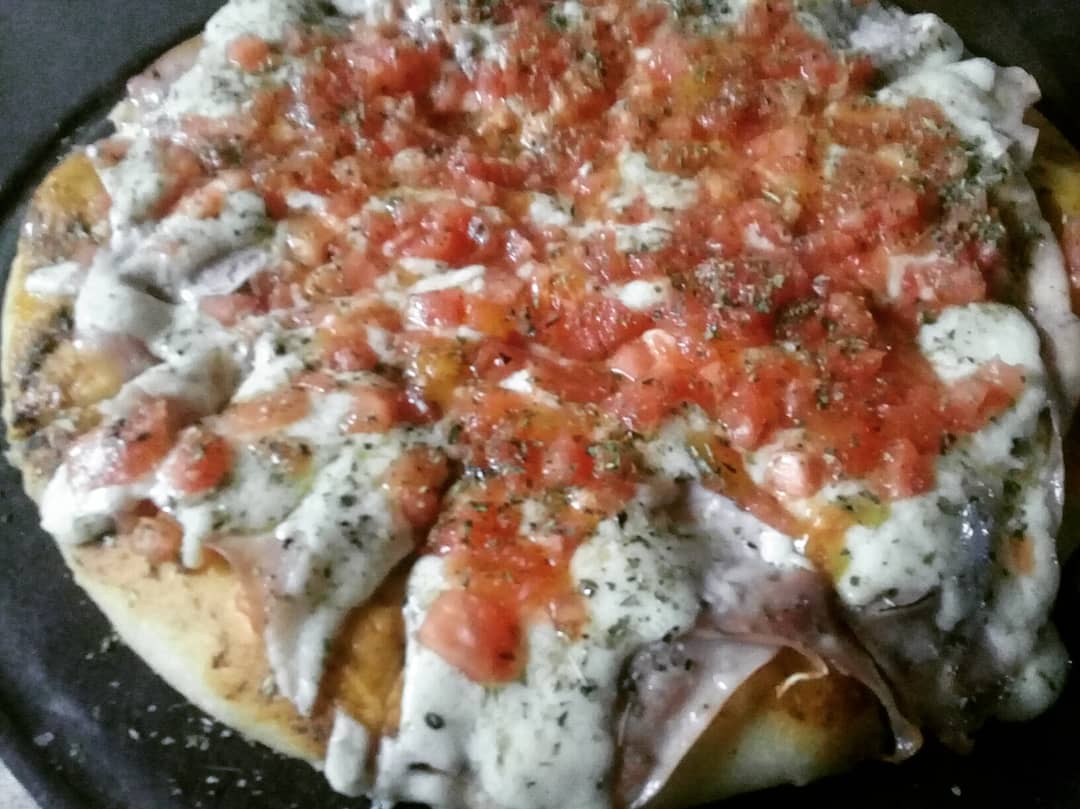 Jair_soto_'s tweet photo. #napolitana #tomate #pizza #mozzarella #comidacasera #comoencasa #comida #food #foodpornography #foodporn #lovepizza #lovefood #instfood #instgram #instcook #lovecook #cook #lovecooking #bienrico #foodoporn #queso #sabor #cooking #veggiefood #lovepizza https://t.co/kICW2XRFYF