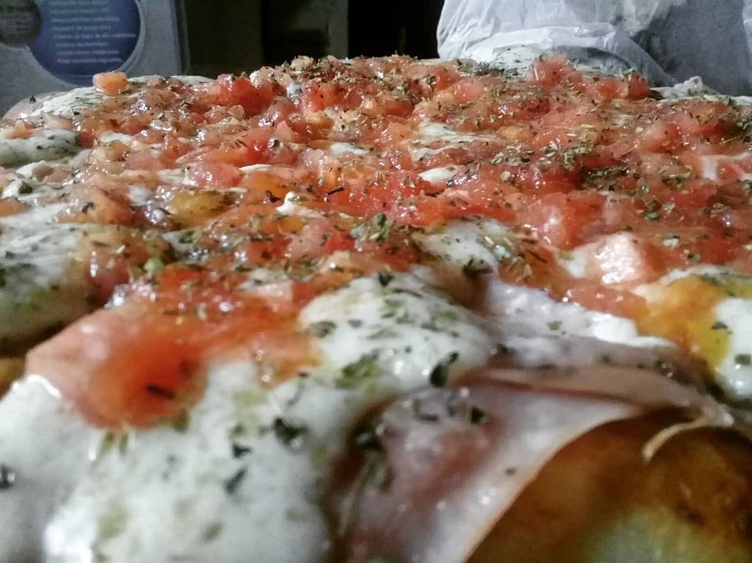 Jair_soto_'s tweet photo. #napolitana #tomate #pizza #mozzarella #comidacasera #comoencasa #comida #food #foodpornography #foodporn #lovepizza #lovefood #instfood #instgram #instcook #lovecook #cook #lovecooking #bienrico #foodoporn #queso #sabor #cooking #veggiefood #lovepizza https://t.co/kICW2XRFYF