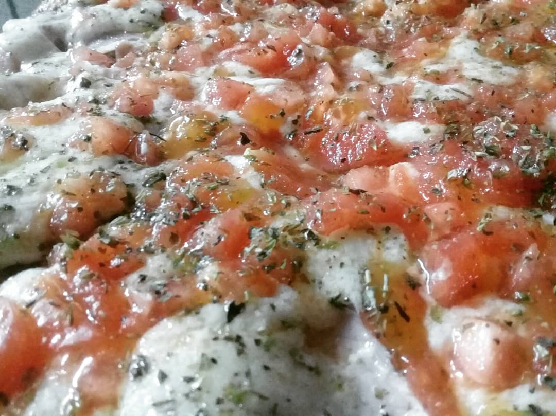 Jair_soto_'s tweet photo. #napolitana #tomate #pizza #mozzarella #comidacasera #comoencasa #comida #food #foodpornography #foodporn #lovepizza #lovefood #instfood #instgram #instcook #lovecook #cook #lovecooking #bienrico #foodoporn #queso #sabor #cooking #veggiefood #lovepizza https://t.co/kICW2XRFYF