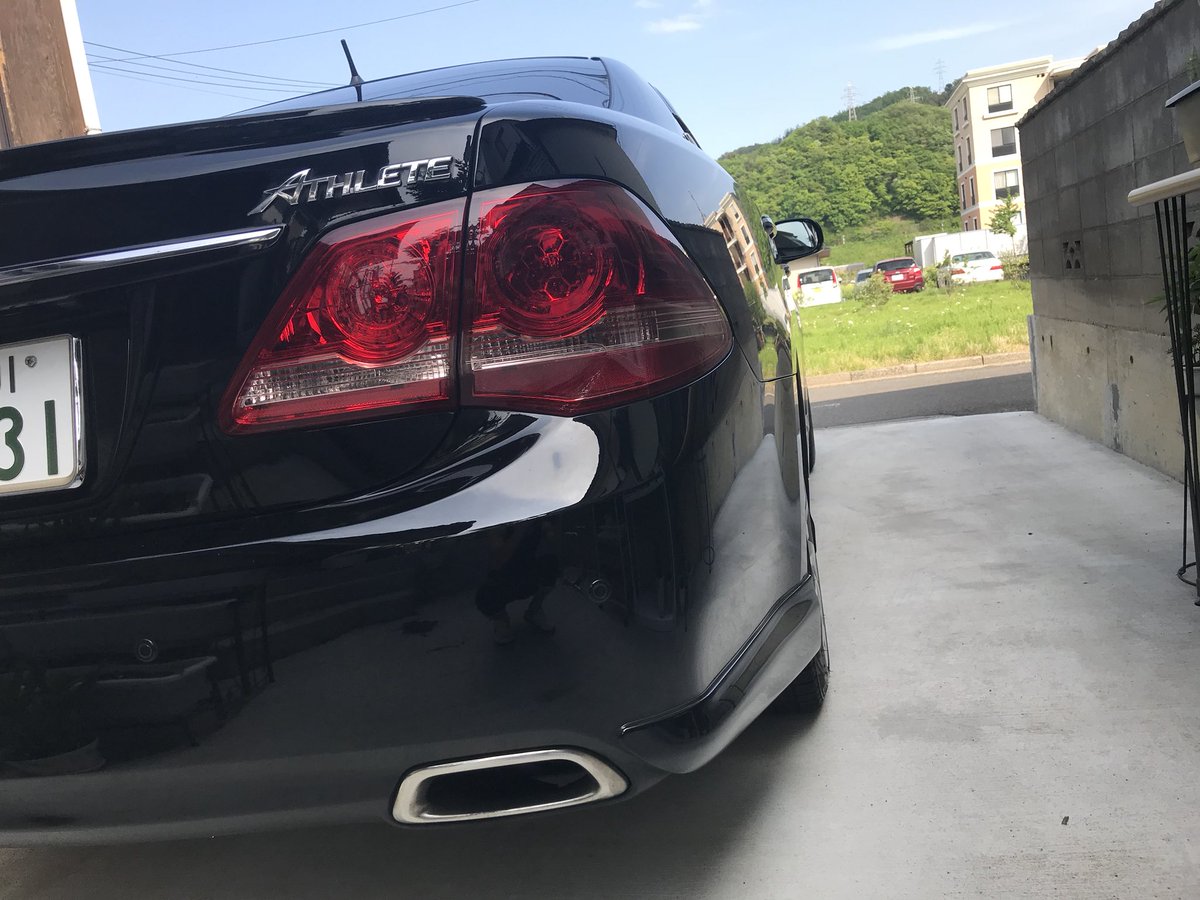skyjet012's tweet photo. 一ヶ月ぶりぐらいに洗車した気がする
年式のわりにめっちゃ綺麗に乗ってると自分で思う
前のオーナーさんが、大切に乗っててくれたのが一番でかいけど(￣▽￣) https://t.co/ibKlvDK5sq