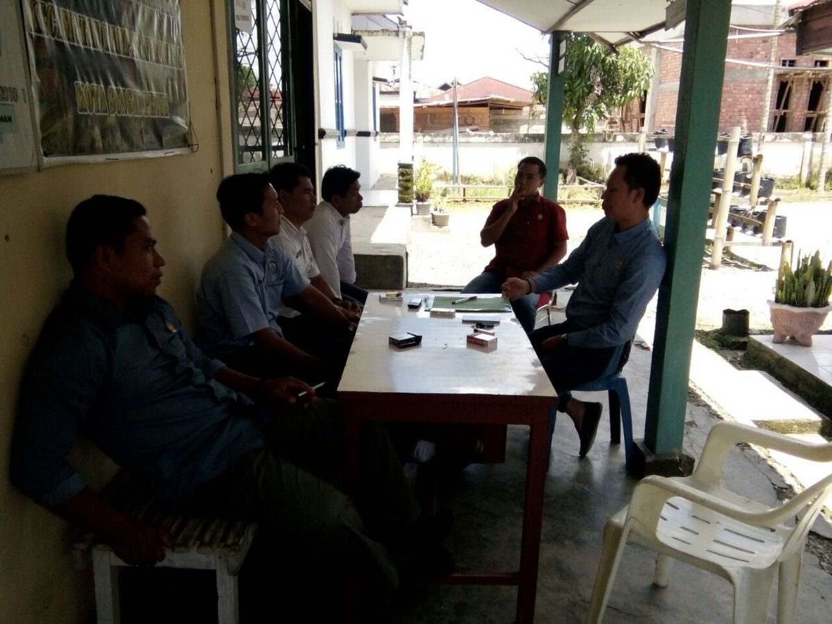 tppisungaipenuh's tweet photo. TAPM melakukan monev. kegiatan di Kecamatan dalam wilayah kota sungai penuh demi #Manfaatdanadesa terims @jokowi @EkoSandjojo @taufikmadjid71 @fachrilabalado https://t.co/BSwzOOCjJl