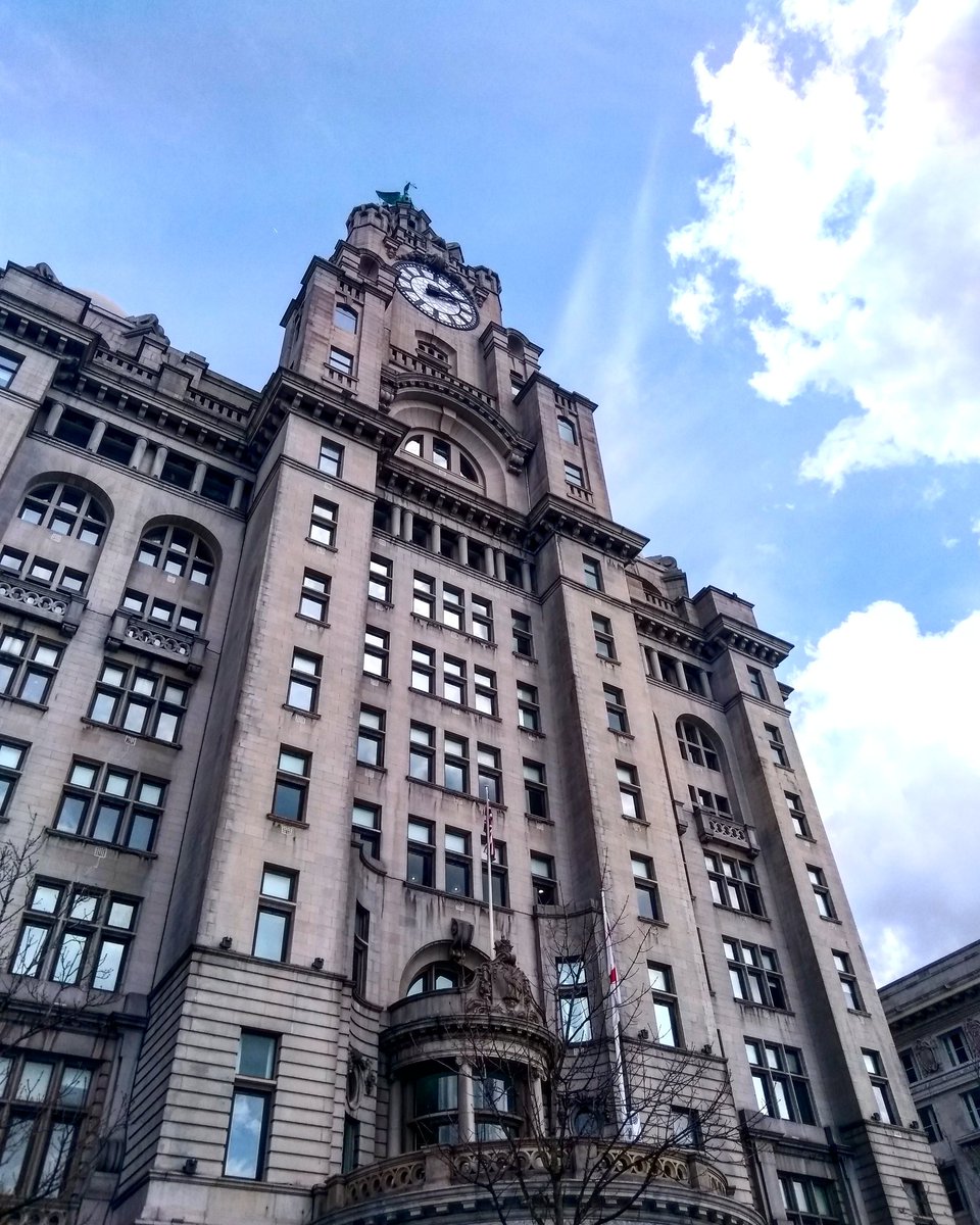Beau_Liverpool's tweet photo. The Royal Liver Building https://t.co/v3C23bP8UR