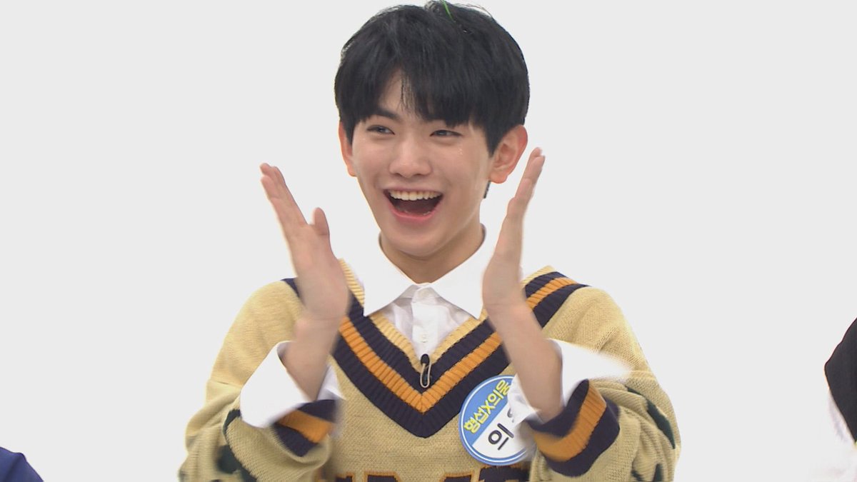 weekidol1's tweet photo. #주간아이돌 @weekidol1

#금주의엄지돌
눈부심X찬란함 = #형섭X의웅
보는 것만으로도 힐링잼💕

5/2 수요일 오후 6시, 
우리 #어린왕자 들 보러 오실꺼죵?!

#형섭의웅 #형섭 #의웅 #너에게물들어 #슈퍼루키 #HyeongSeop #EuiWoong #LoveTint https://t.co/8mWJYjAi8M