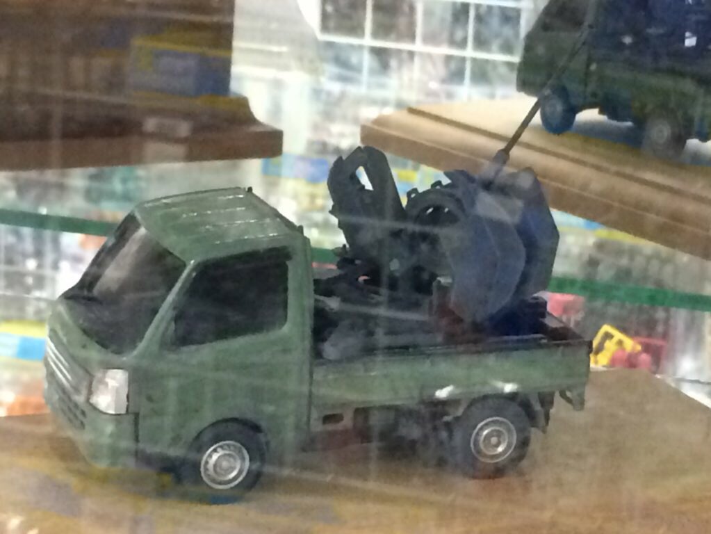 裁鬼 ｻﾊﾞｷ 秋葉原イエサブの ホース ソルジャー コンテストに出展 1 35の現用戦車 車輌 というお題に対し スズキ製のトラックに対空砲を組み合わせた テクニカル 紛争地で運用される武装化された民間車輌 を制作 今日一日で作ったので