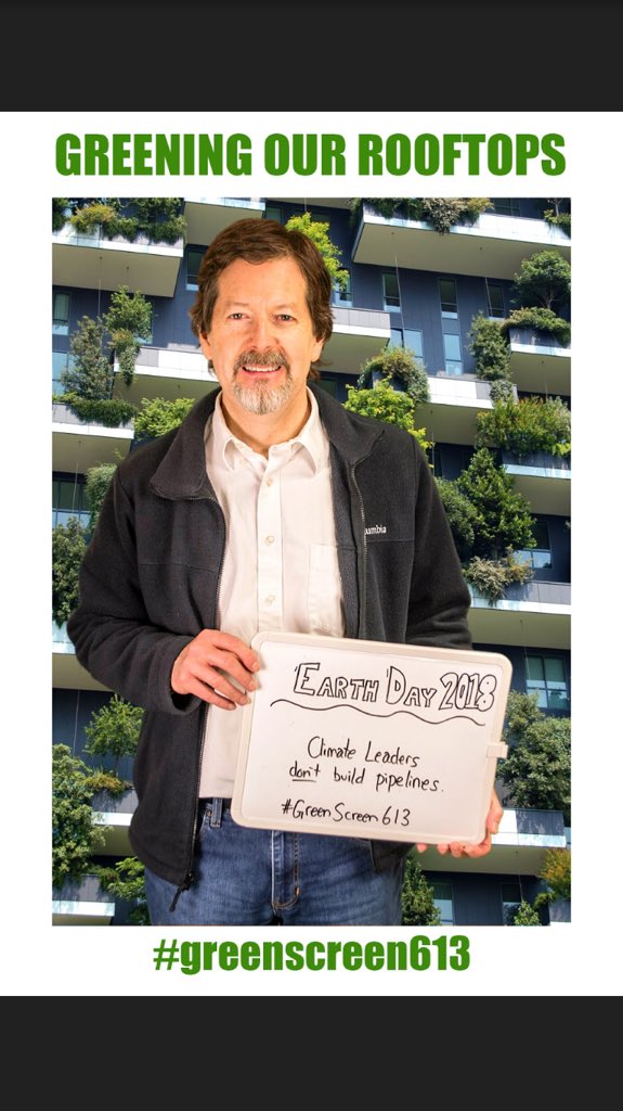 greenscreen613's tweet photo. Some great #greenscreen #photobooth pictures of #RenewableEnergy and #lowcarbon future supporters at our #EarthDay2018 event at @CarlingwoodSCTR. Thanks for participating! Show your support and get your pic taken at our next event! #ottawa #climateaction #greenscreen613 https://t.co/3nOrhspM1q