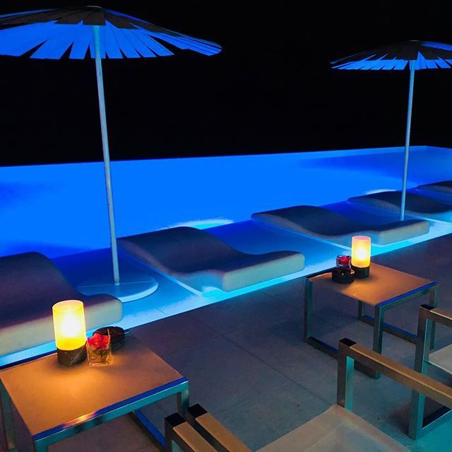StraussWillem's tweet photo. #Nightswimming. #pool #rimflowpool #kata #kararocks #phuket #thailand #katarocksphuket #andamansea #clouds #mytravelgram #travelgram #wanderlust #instatravel #travelporn #travelphotography #travel #igtravel https://t.co/KQnIjcUxEH https://t.co/IET3znIC1d