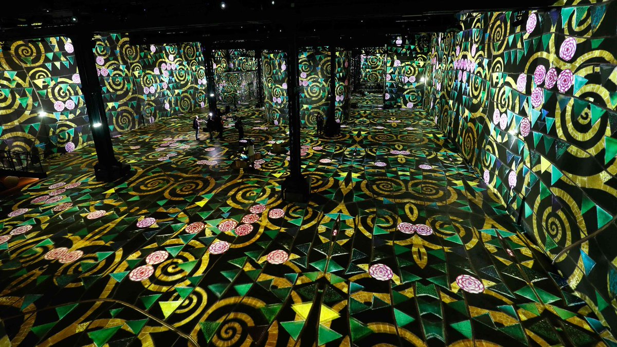 sxnshaxniall's tweet photo. Sinon y'a une expo sur Paris jusqu'à janvier 2019 à l'atelier des lumières, ça à l'air génial https://t.co/GGS5yus7XC