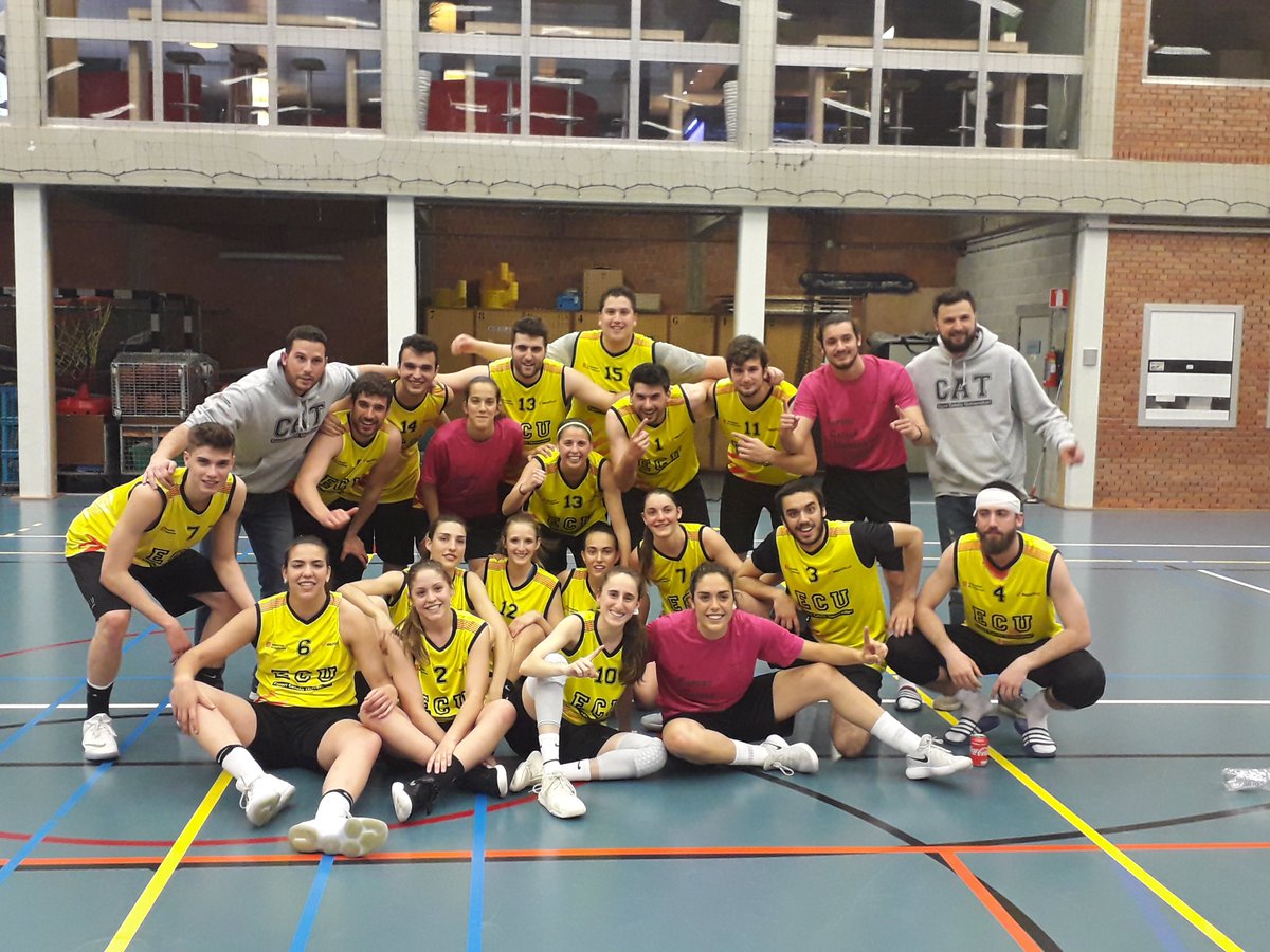 esportcat's tweet photo. Èxit absolut de les seleccions nacionals catalanes universitàries a Bèlgica, durant els #PCUGAMES18 d'Anvers @pcu_committee @esportcatuni @universitatscat @FCF_CAT @VoleiCatala @FCBQ https://t.co/zScTkheHz7 https://t.co/NoapuZWWmP