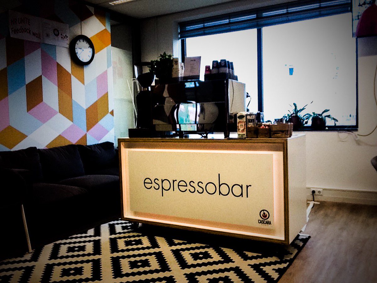 Werk je bij de ING in Amsterdam dan werd je vast verrast vanochtend met een heerlijke kop koffie van onze barista Pieter! #werkenbijING