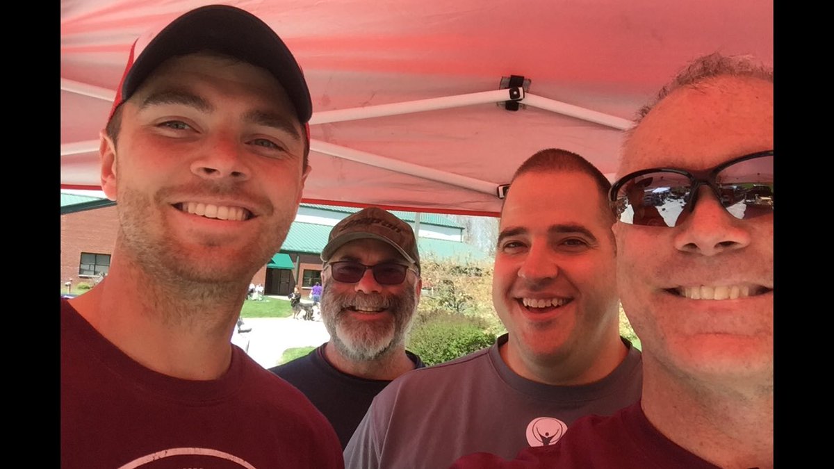 KenSmith0134653's tweet photo. Had a great time changing oil @StonesCrossing with my son  &amp; daughter in-law; Laten &amp; Amanda. 30 #Volunteers changed 39 cars oil &amp; filter in the church’s  parking lot. Stones Auto Service: lead by Charlie Polcher &amp; Laten Smith.
@SnaponChris 1 PETER 4:10 https://t.co/tNfAkU2ZIw