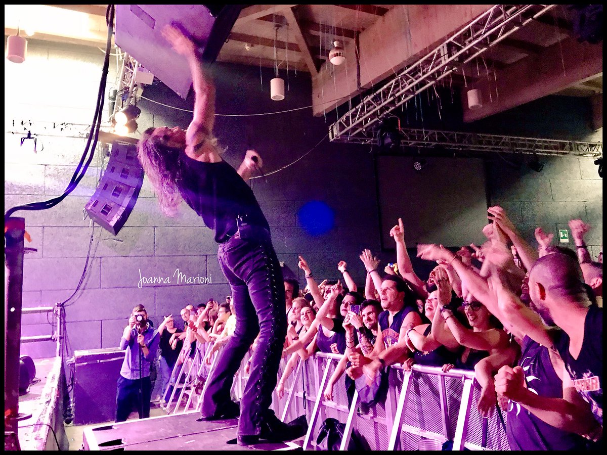 Vulcanico <a href="/PieroPelu/">PIERO PELU</a> protagonista con i #ibanditos alla #fiesta <a href="/vipertheatre/">VIPER THEATRE</a> di #Firenze #PieroPelù #joannamarioniph #iphonephoto