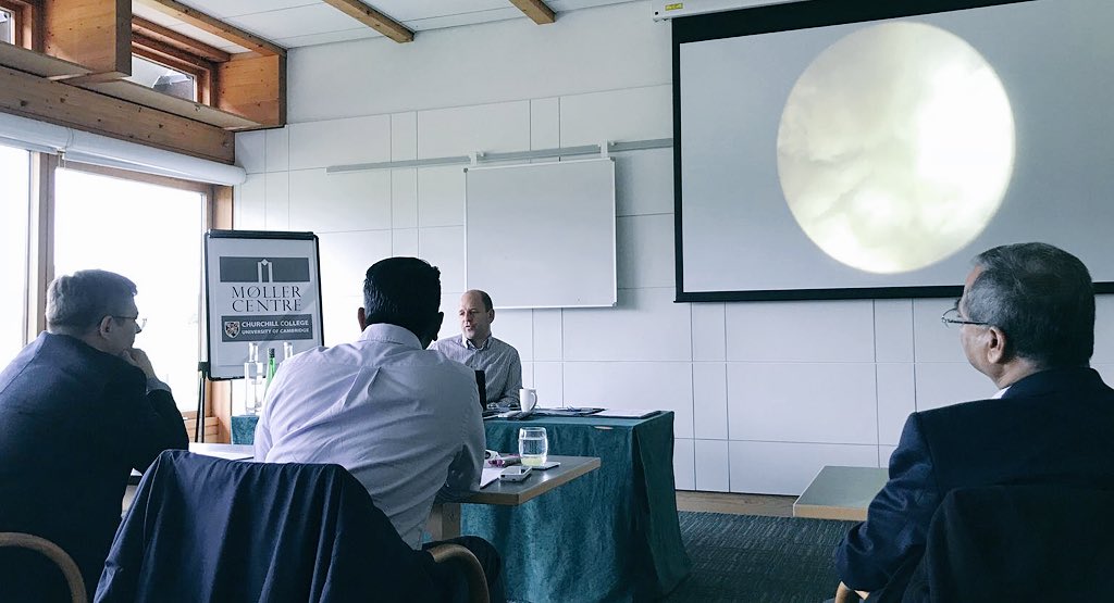 EMSUrology's tweet photo. #EMSmasterclass starting in Cambridge with @OJWiseman and @OTRAXER 
#lithotripsytraining #endourology https://t.co/tpXOQxTRp2