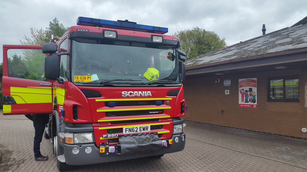 Medipal_'s tweet photo. Fantastic to see @LFRSFireControl using #Medipal Disinfectant Wipes in their fire engines. Keep up the great work! #MadeInLeicestershire
#HygieneAtWork https://t.co/iVfJwziAj7