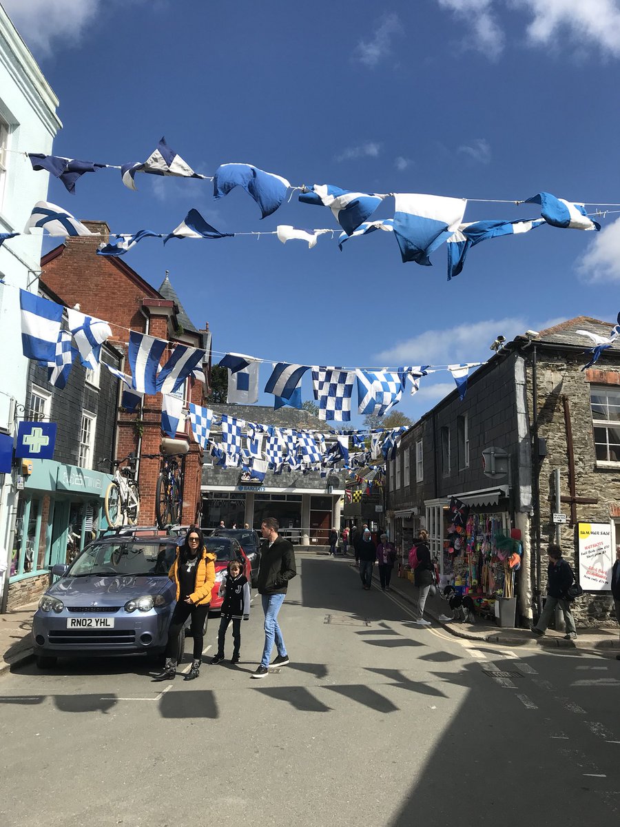 May Day almost here, Padstow awash in red &amp; blue #mayday #Padstow #ossoss