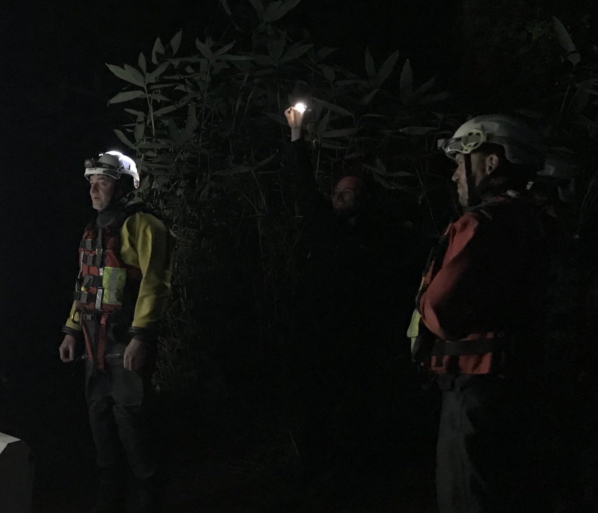 Peter_S_Long's tweet photo. Our #Environmental #Monitoring Officers on the #Tamar, trapping #salmon smolts over night, as part of the #FMPโs #IndexRiverProject, were pleasantly surprised by a visit from our area manager. Fantastic recognition of their work. Richโs enthusiasm perking up the all-night shift.. https://t.co/08oigVD86m
