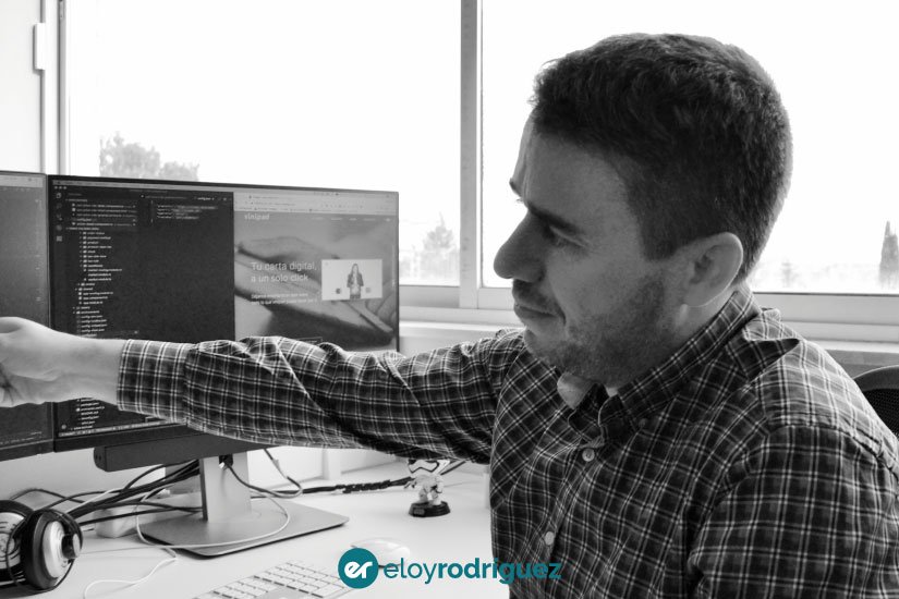 eloyrodriguezz's tweet photo. Hoy en #EntrevistaUnExperto tengo el placer de entrevistar a José Carlos Rodríguez, fundador y CEO de @vinipad_ 

Si quieres saber más acerca de Vinipad, no dudes en leerte la entrevista 🙂

https://t.co/qwMCNXu0ov https://t.co/Nm1VB9IMxV