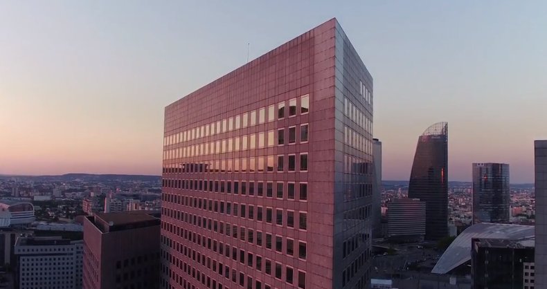 Harmony_Bureaux's tweet image. Visitez par drone une des plus hautes tours de France immobilier.lefigaro.fr/article/visite… par @GuillaumeErrard in @Le_Figaro_Immo #immobilier #architecture