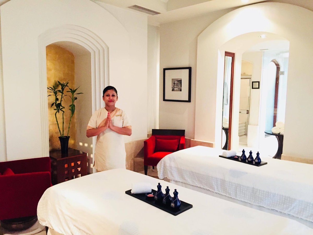 TridentHotels's tweet photo. Forget the existence of time as you unwind with spa therapies from Indonesia, India, Thailand and Europe or experience the magic of hot lava shells at @TridentGurgaon. 

#TridentGurgaon #Spa #Wellness #Rejuvenation https://t.co/9wGW2zk8Gv